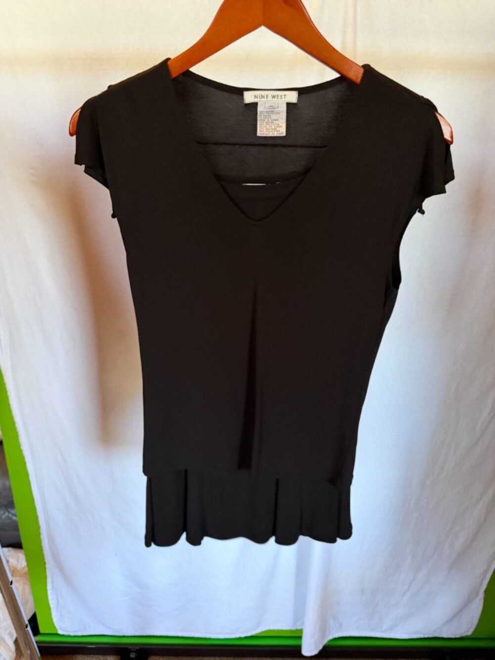 NINE WEST Black V-Neck Layered Look Cap Sleeve Top S